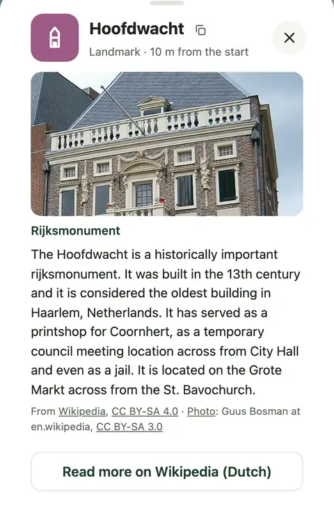 A stop: the Hoofdwacht in Haarlem, with a photo and text from Wikipedia